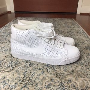 NIKE BLAZER HIGH WHITE 2007 315877-111 Size 9.5